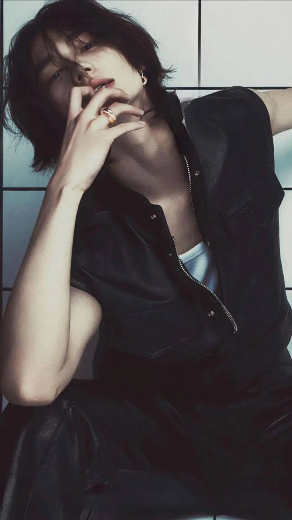 ai character: Hyunjin (evil dr) background