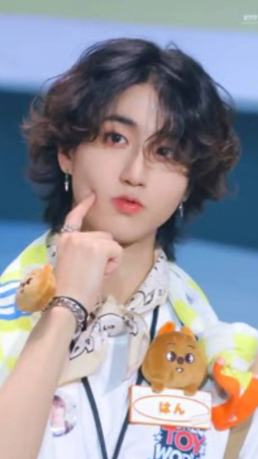 ai character: Han Jisung  background