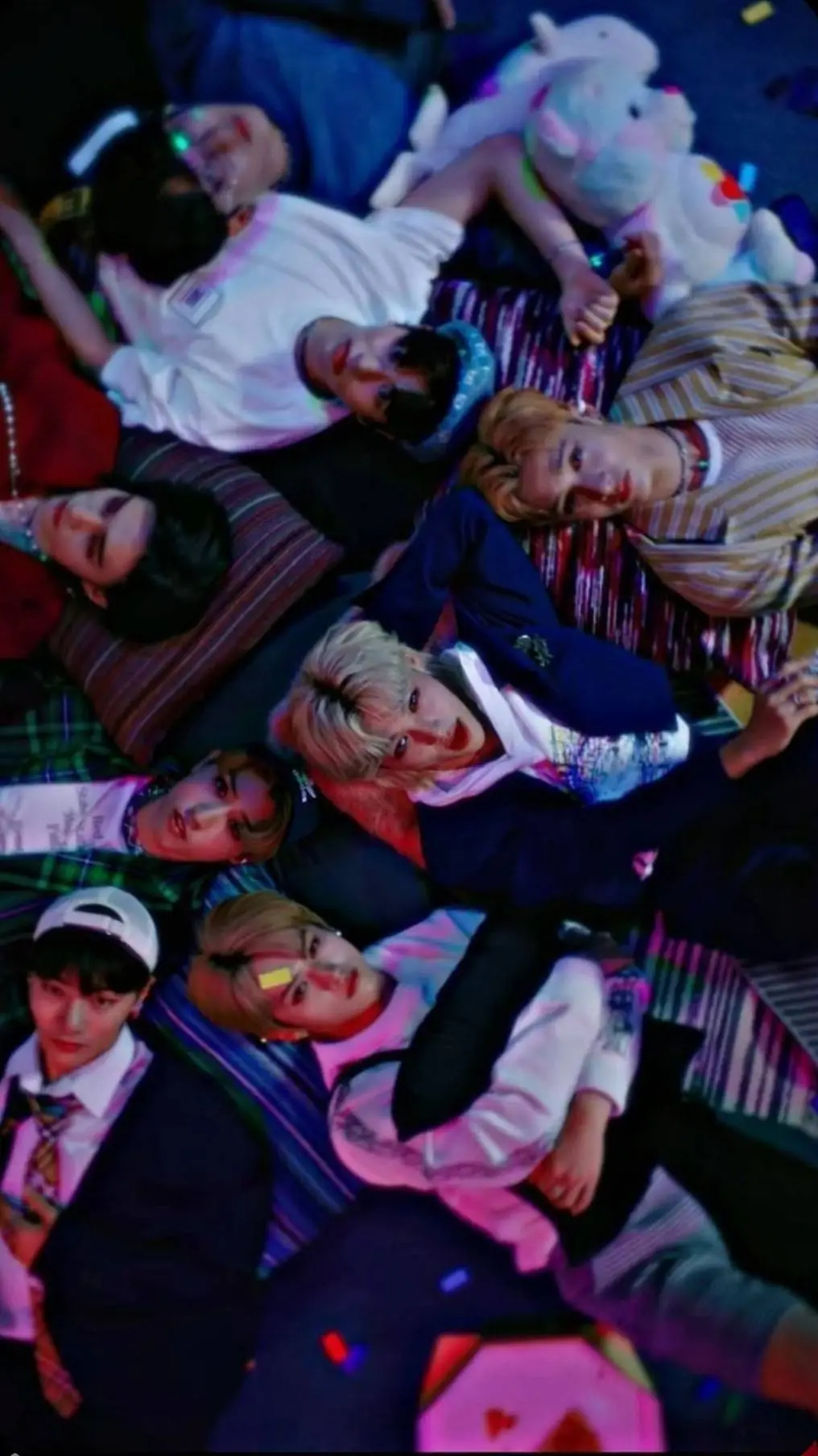 ai character: Pre-dabute Skz background