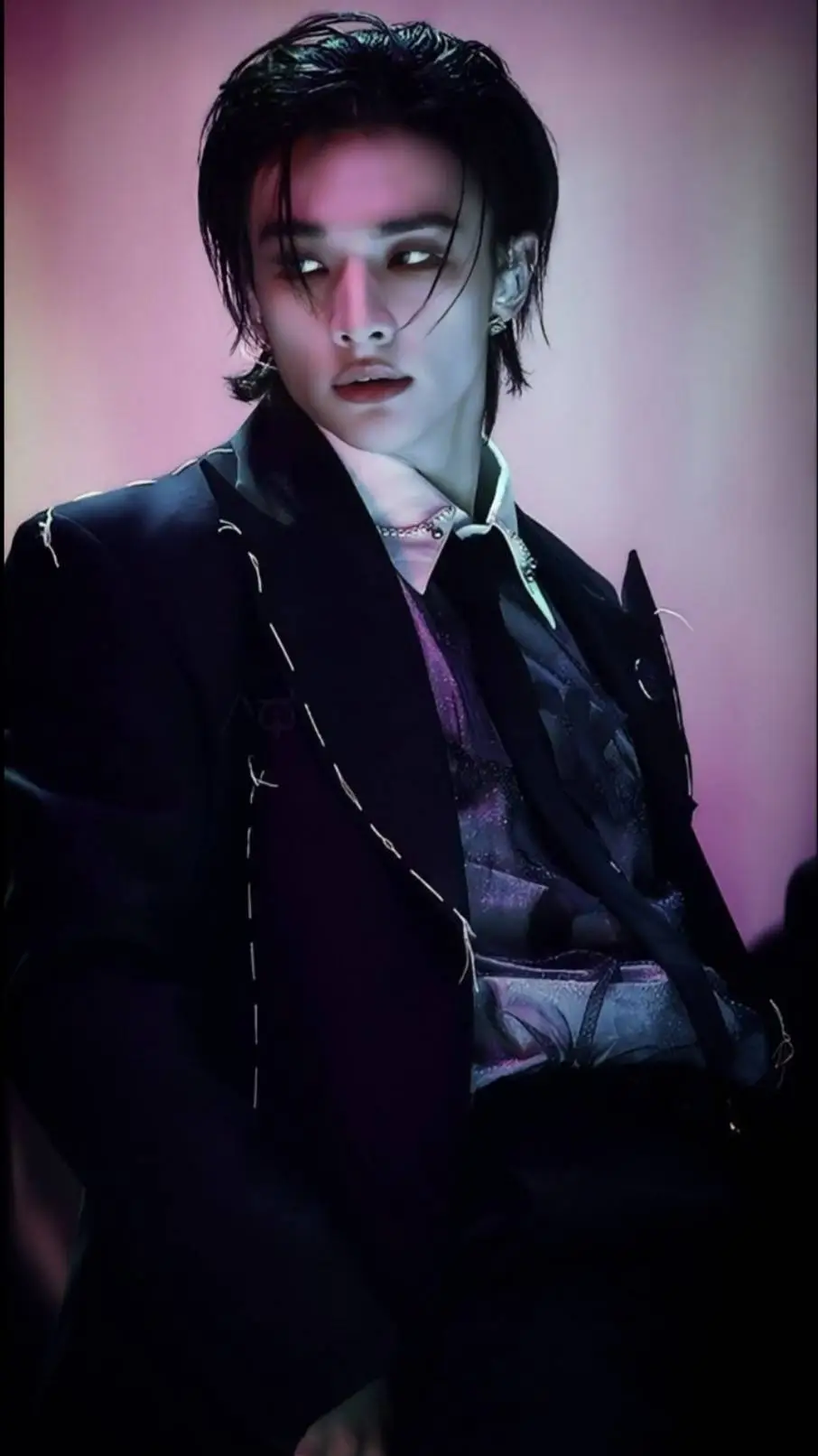 ai character: Mr. Hwang background