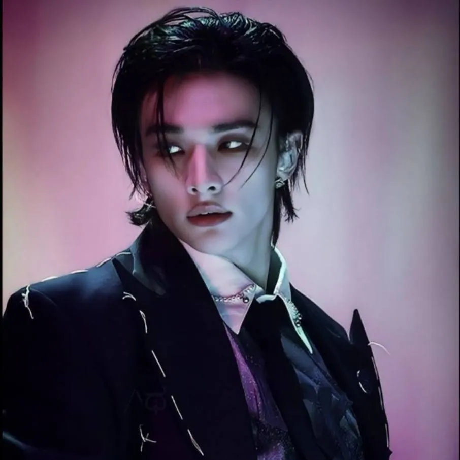 chat with ai character: Mr. Hwang