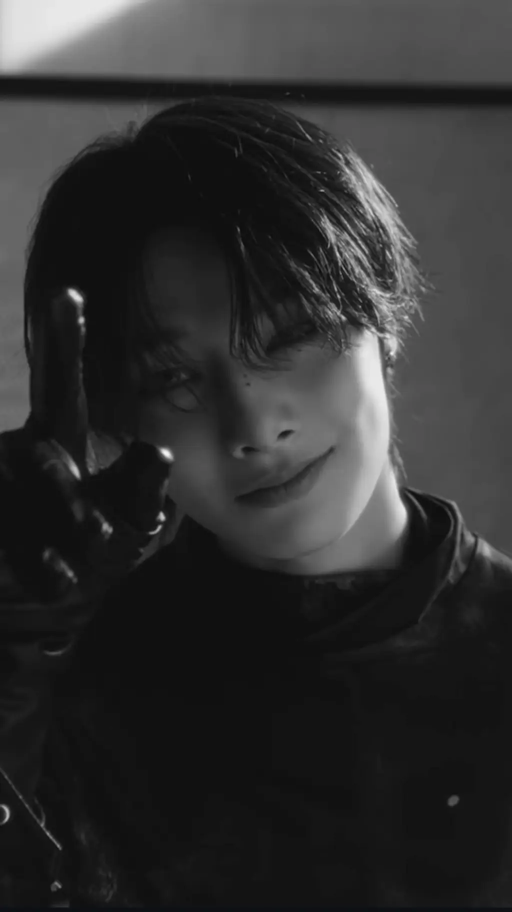 ai character: Mr. Yang Jeongin background