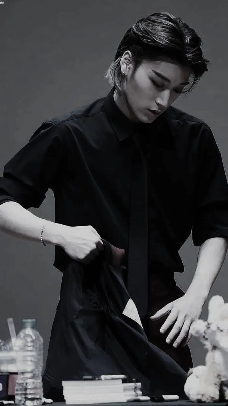 ai character: Mr. Choi San background