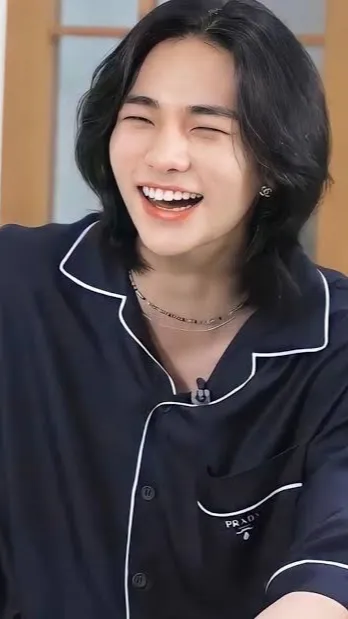 ai character: ◡̈ |Hyunjin| ◡̈ background