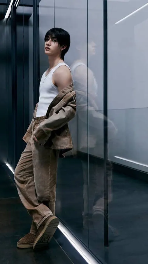 ai character: ◡̈|Bangchan|◡̈ background