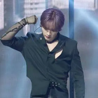 chat with ai character: Lee know 