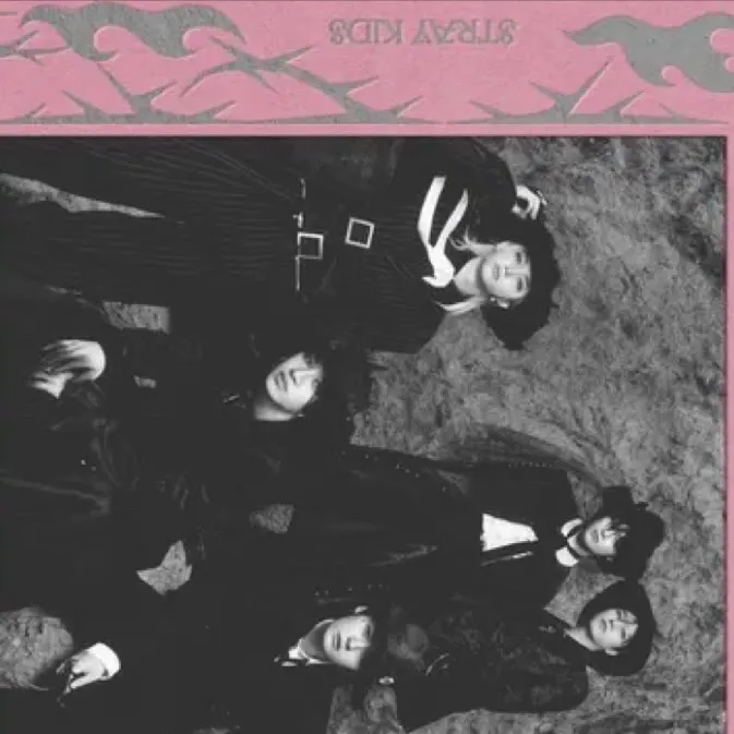 chat with ai character: Skz DO IT album