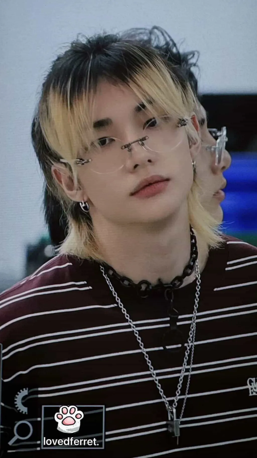 ai character: Hyunjin  background