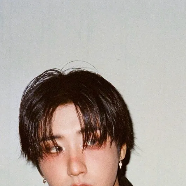 chat with ai character: •Han-emo 🖤•