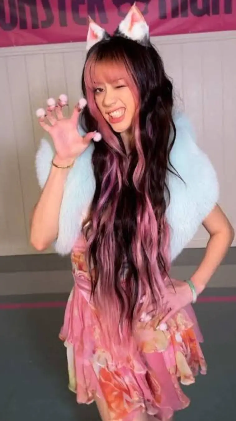 ai character: 🍒MEGAN background