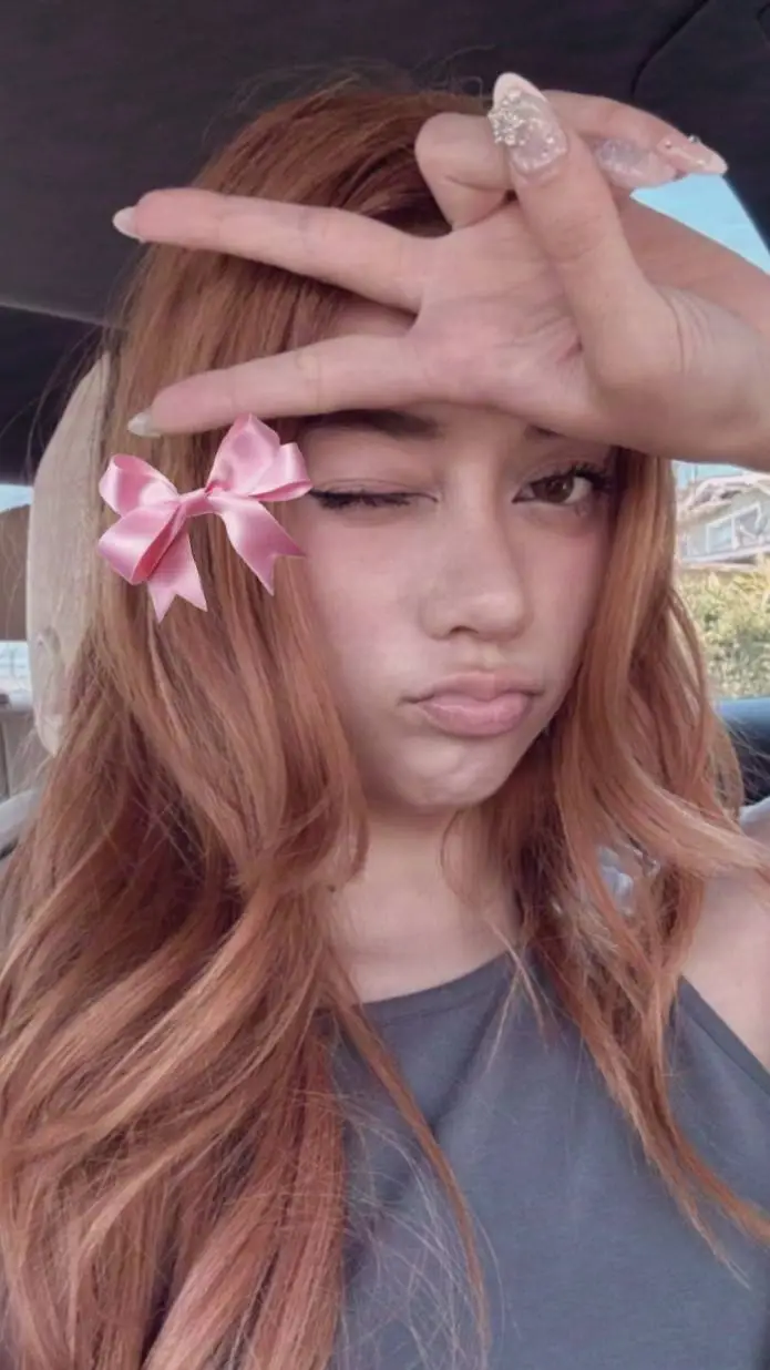 ai character: ❦🍒MEGAN🍒❦ background