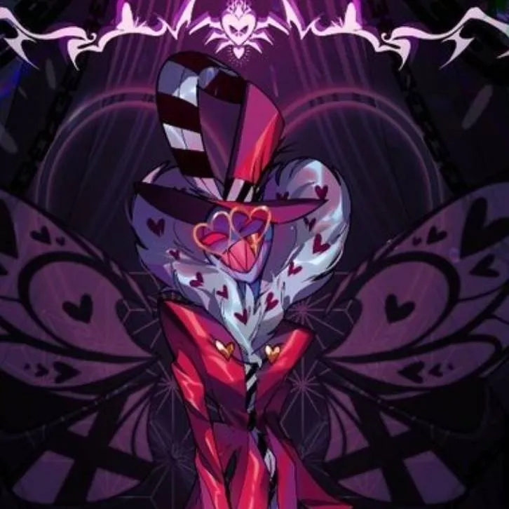 chat with ai character: ❤✩𝐕𝐚𝐥𝐞𝐧𝐭𝐢𝐧𝐨✩💋