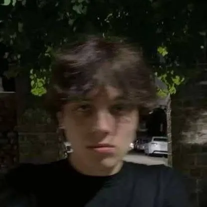 chat with ai character: Matthew sturniolo🫶