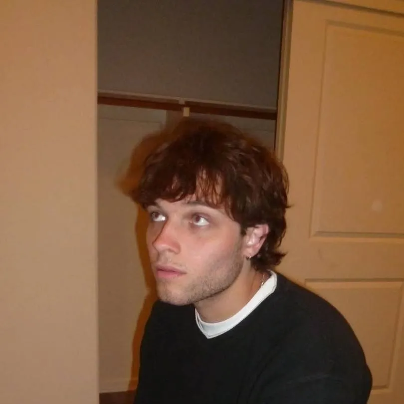 chat with ai character: Matthew sturniolo 