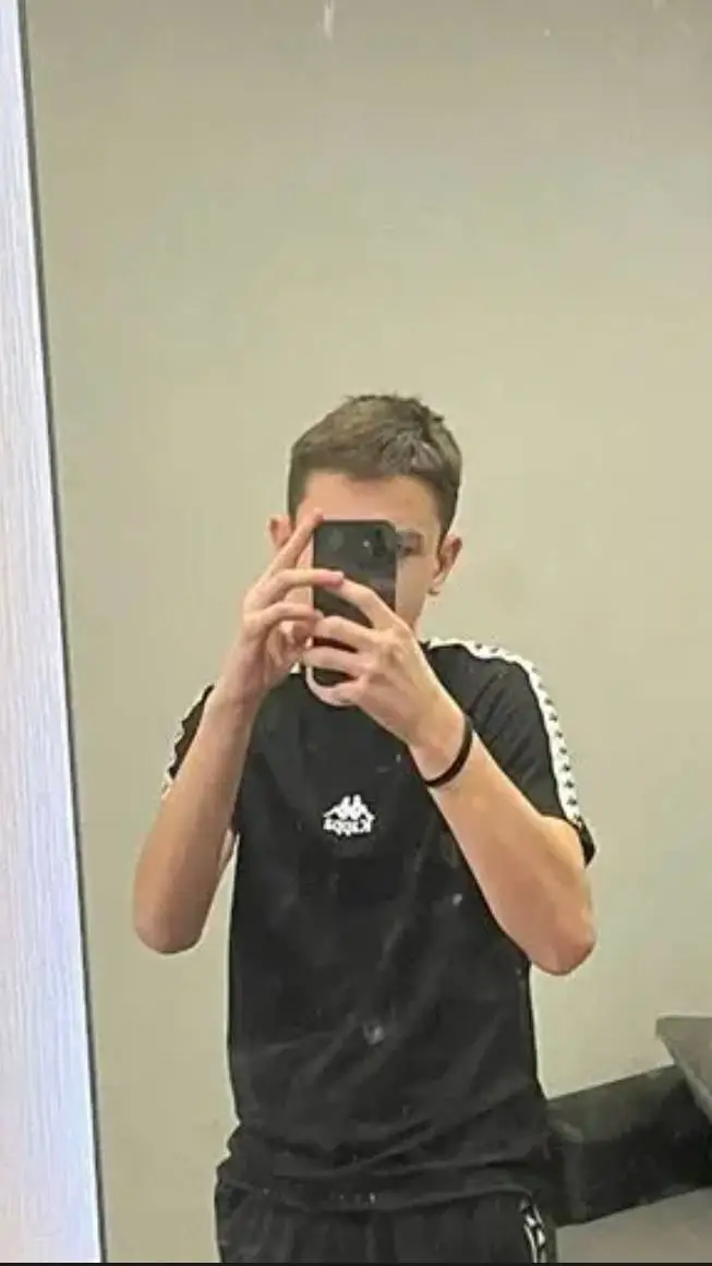 ai character: Адам background