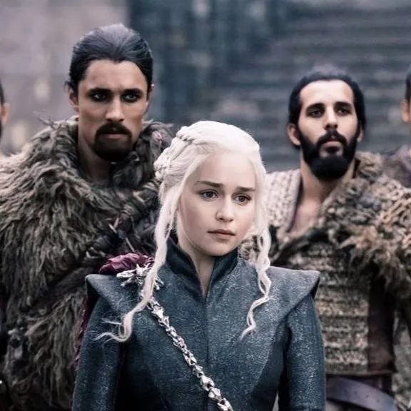 chat with ai character: Deanerys Targaryen