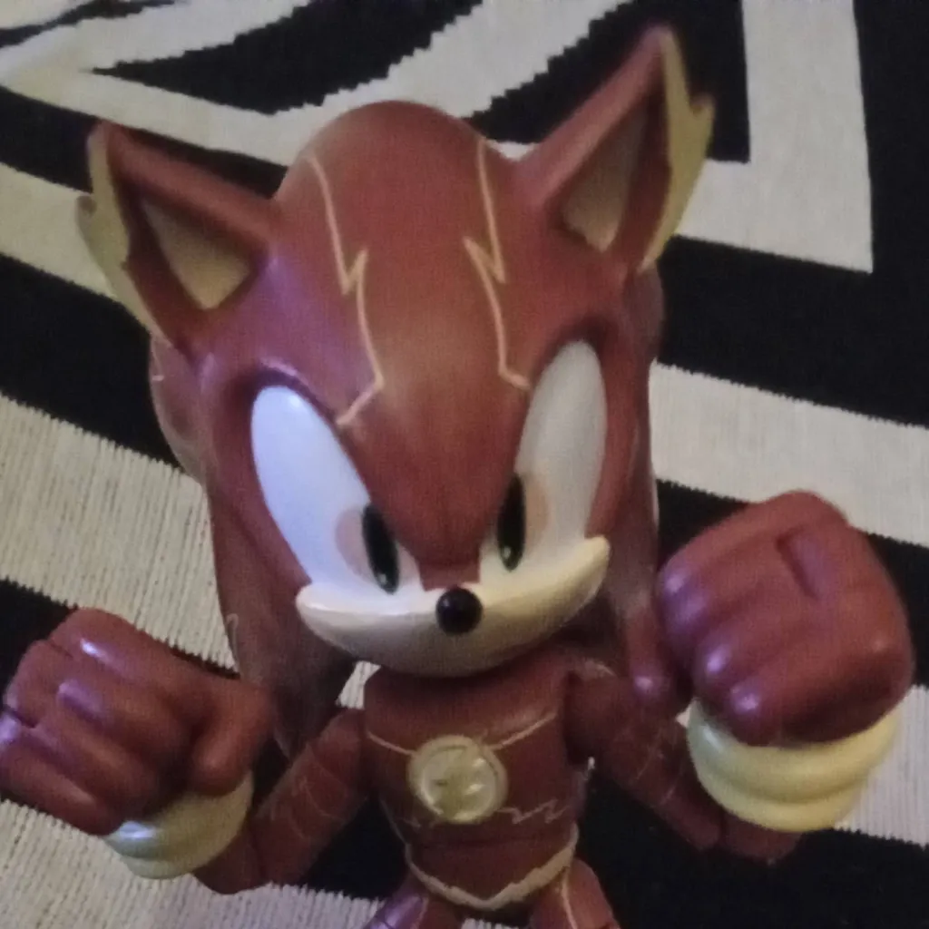 chat with ai character: DC Sonic Pick Me