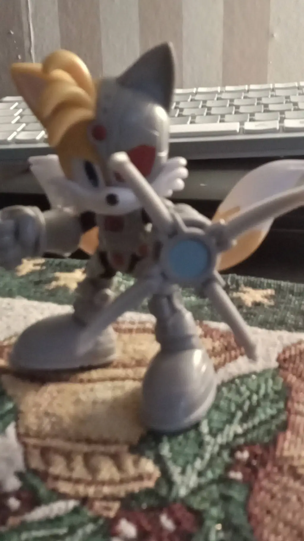 ai character: Tails (Cyborg) background