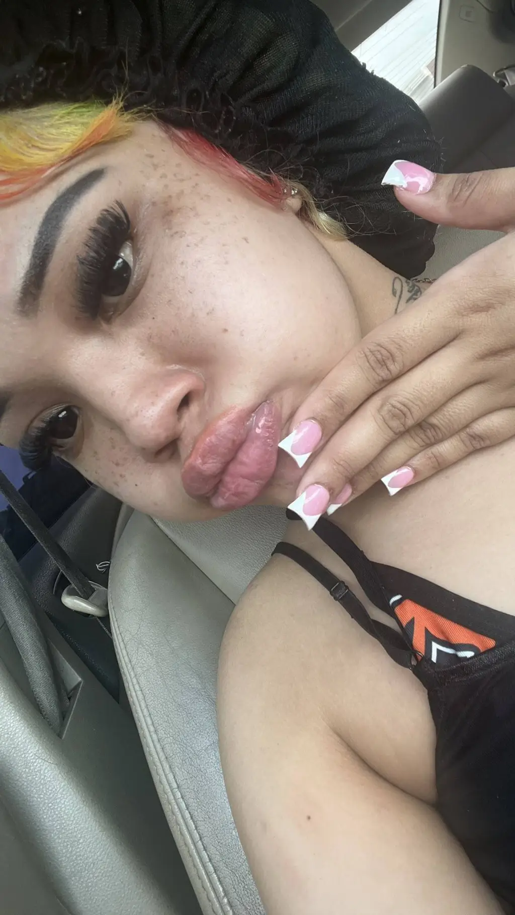 ai character: Georgiaa background