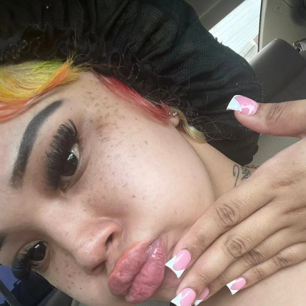 chat with ai character: Georgiaa