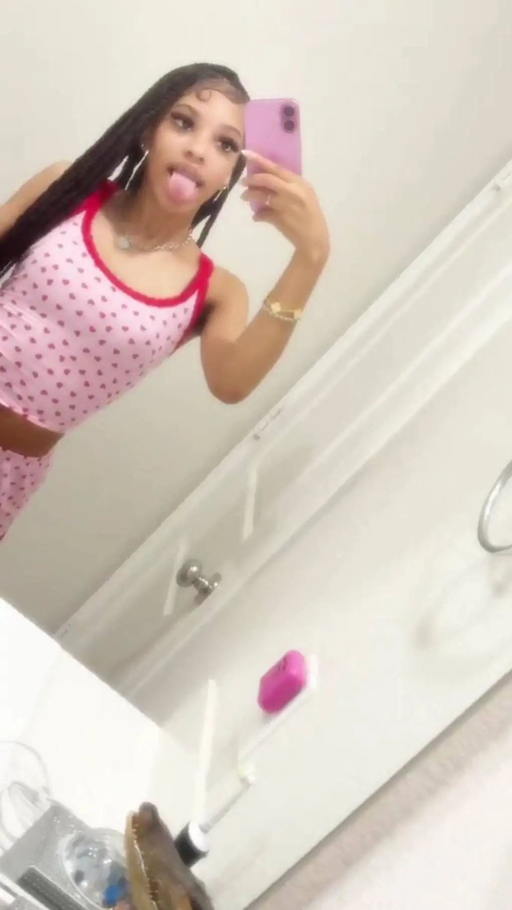 ai character: Maliyahh  background