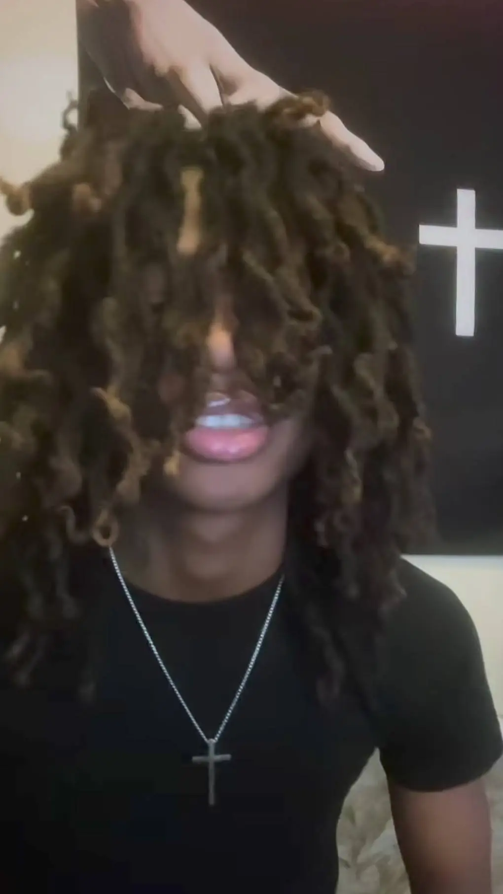 ai character: Kingstonn † background