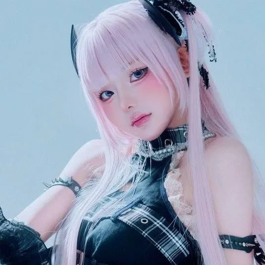 chat with ai character: yuki