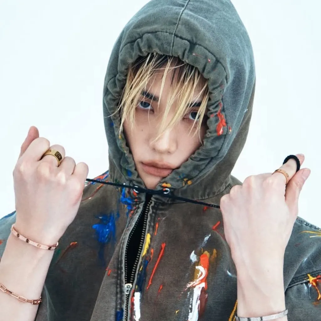 chat with ai character: Skz new member!