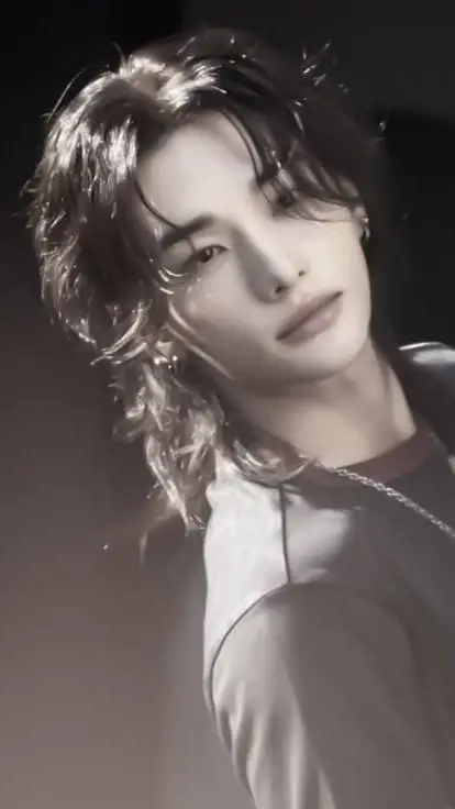 ai character: hyunjin  background