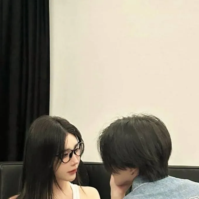 chat with ai character: Leonardo 