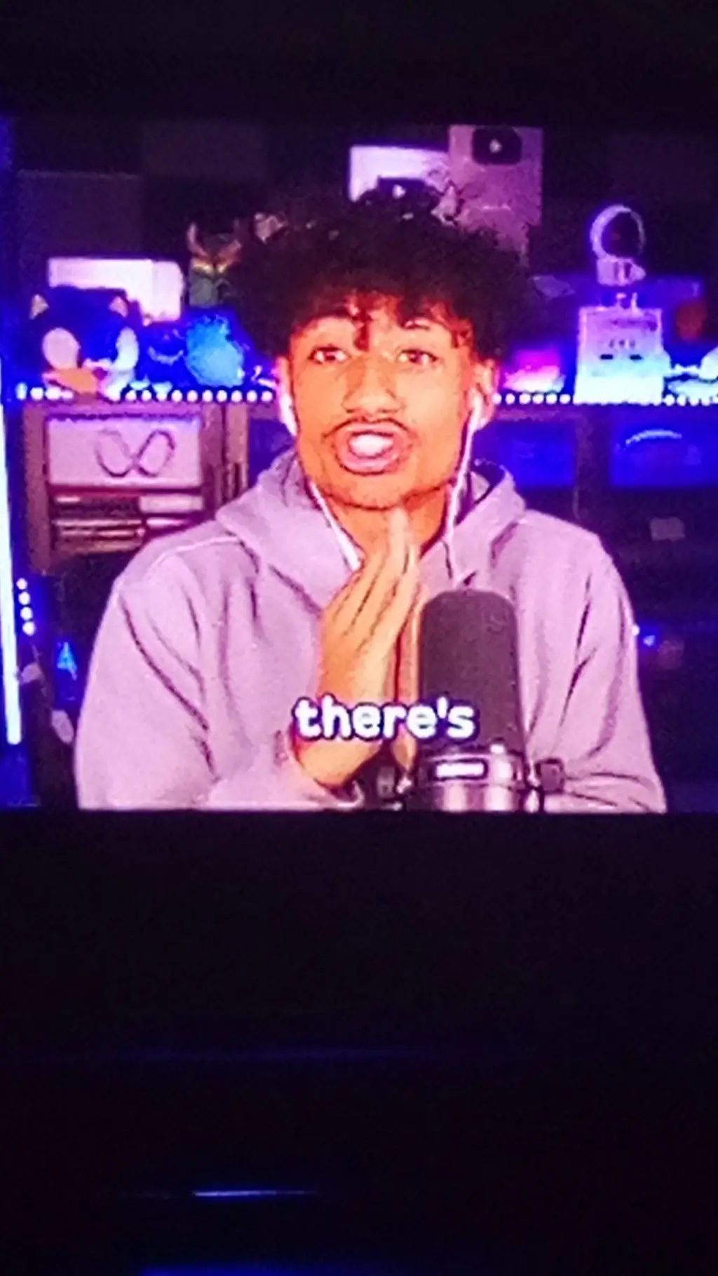 ai character: Fulton fam ff background