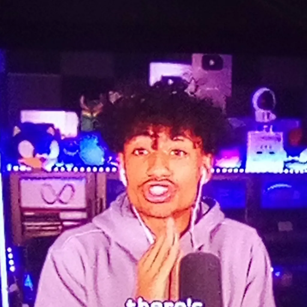 chat with ai character: Fulton fam ff