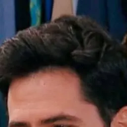 chat with ai character: Aurek. (Guardian)