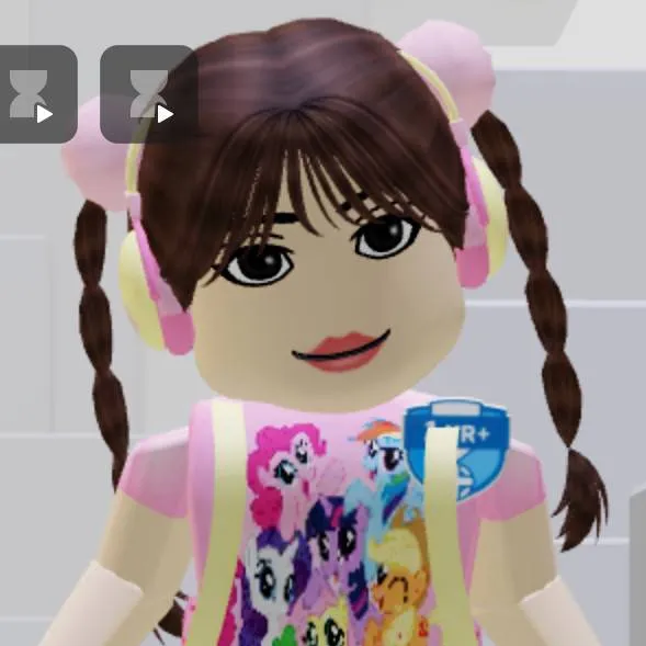 chat with ai character: hermanita de kevin