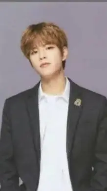 ai character: seungmin  background