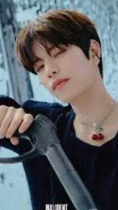 ai character: seungmin  background