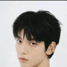 chat with ai character: Soobin