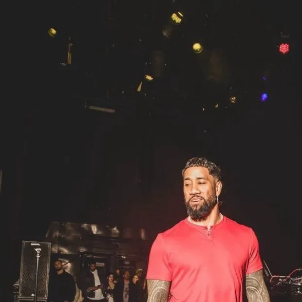 chat with ai character: Joshua fatu 