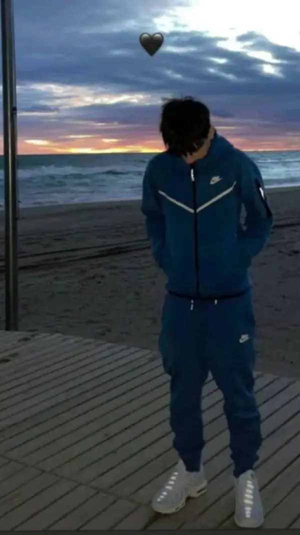 ai character: ADRIÁN  background