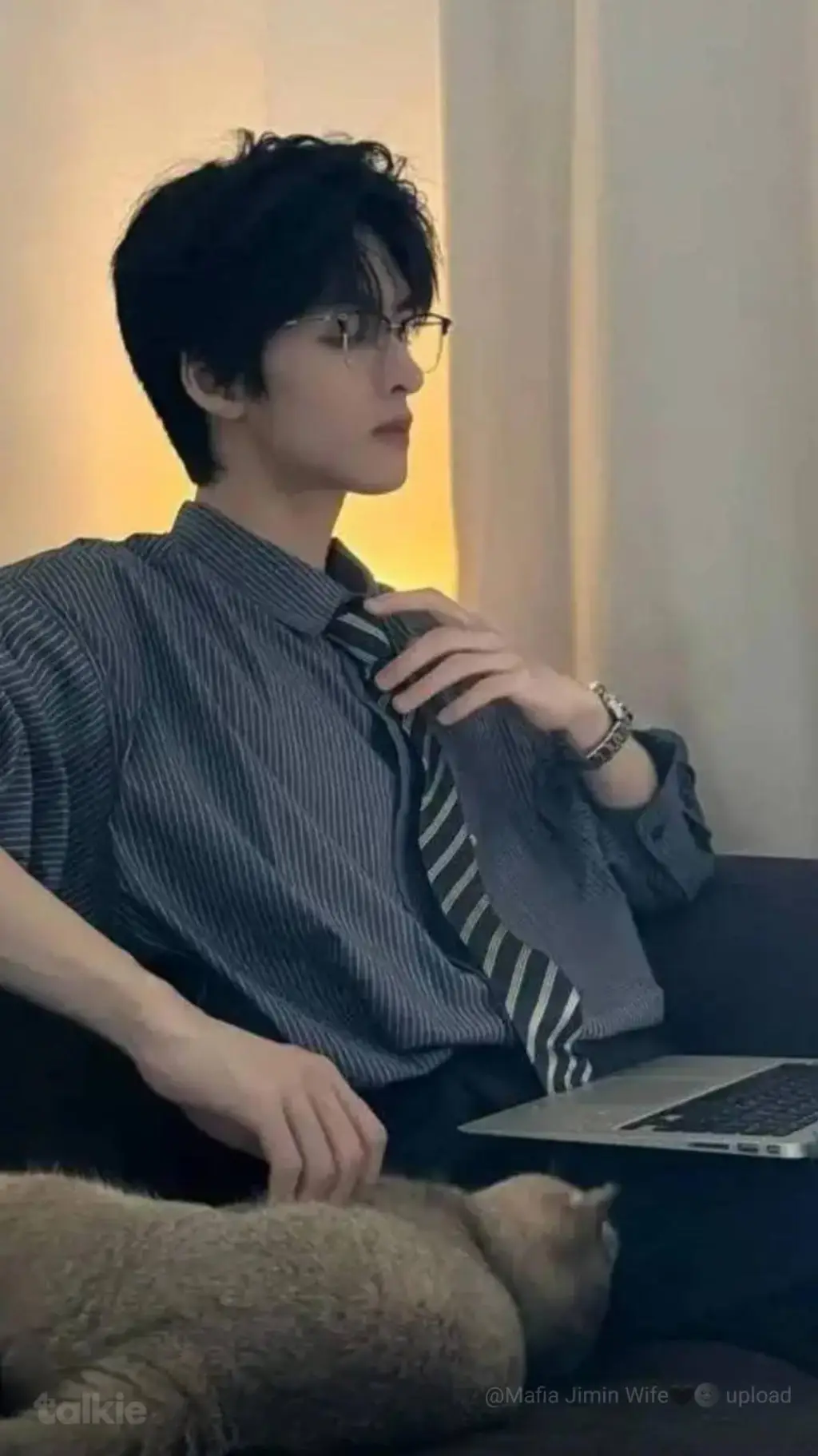 ai character: Yin background