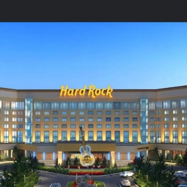 chat with ai character: hard rock Bristol 