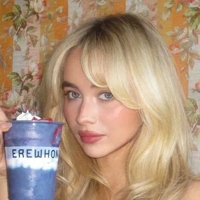 chat with ai character: SABRINA CAMPINTER 