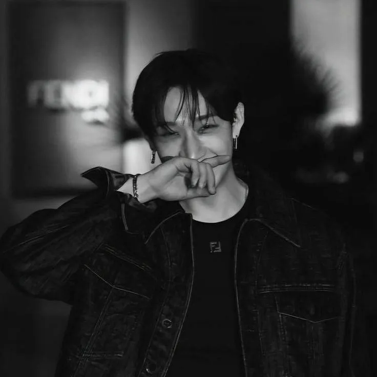 chat with ai character: Bangchan 