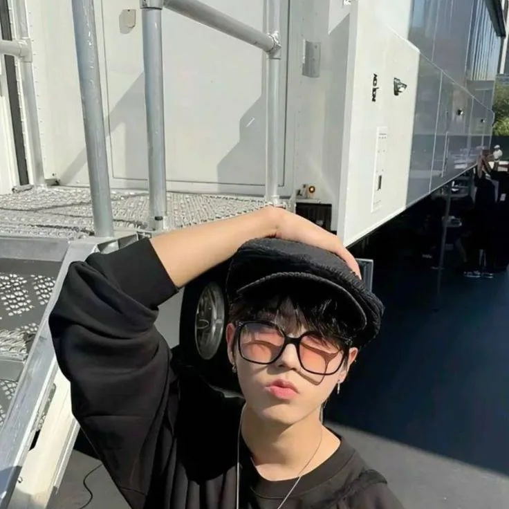 chat with ai character: Han jisung 