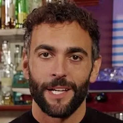 chat with ai character: marco Mengoni 