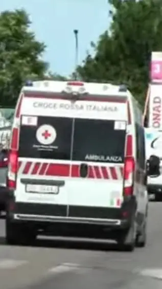 ai character: croce rossa italia background