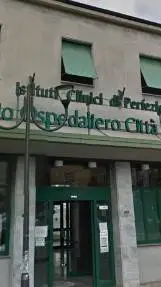 ai character: Ospedale  background