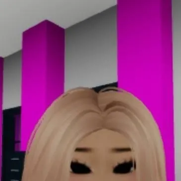 chat with ai character: Ragazza 