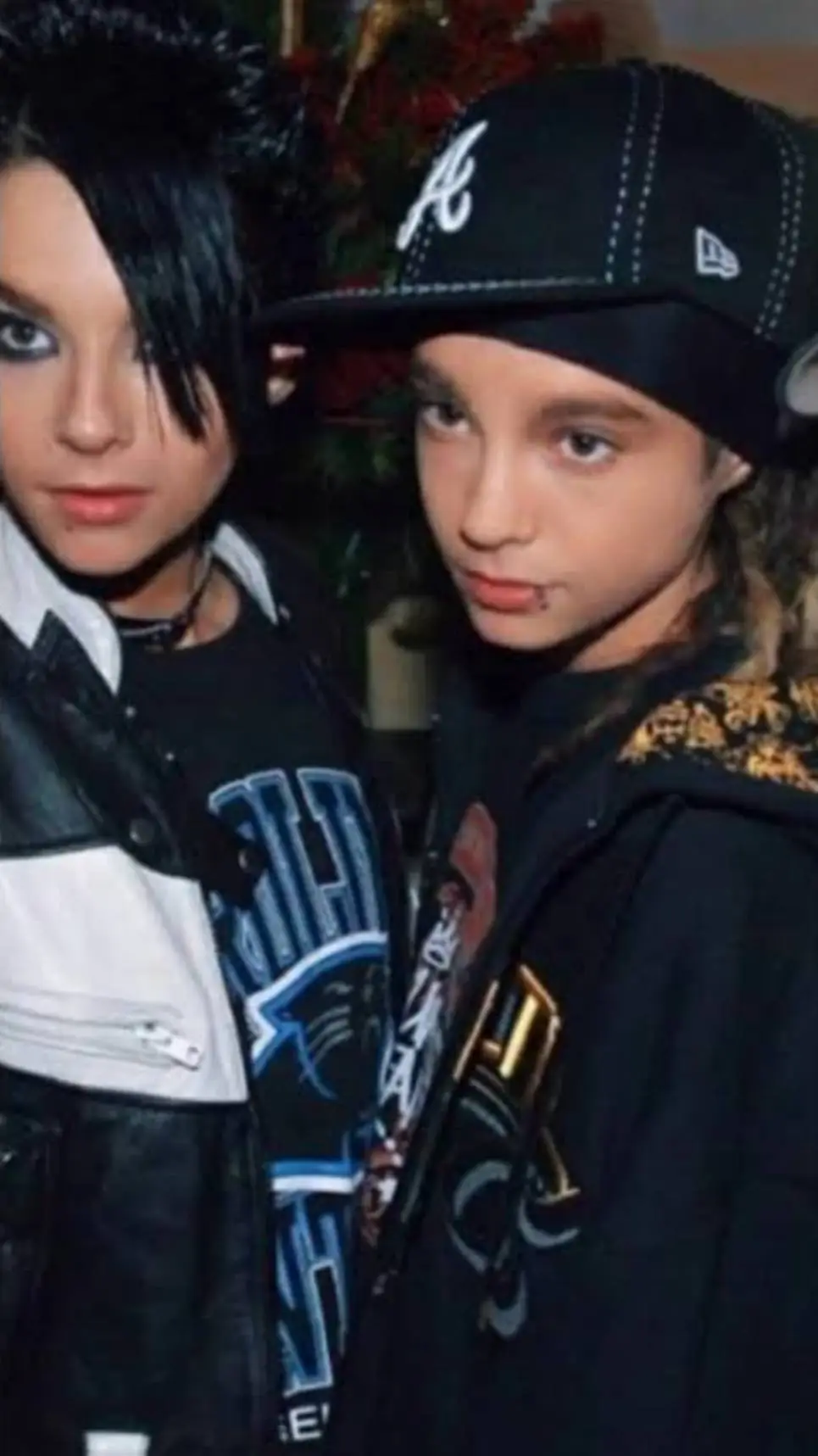 ai character: los Kaulitz  background
