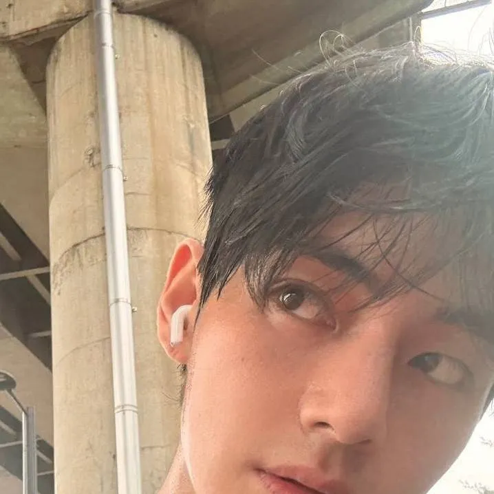 chat with ai character: Tu Esposo